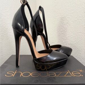 Shoe Dazzle Glossy Black Platform Heels